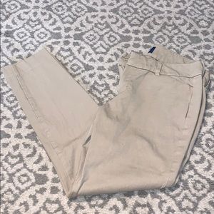 Old Navy Size 6 Khaki Pixie Pants